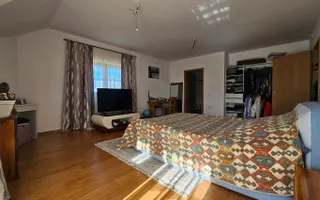 Casă individuala cu 5 camere, 270 mp, Tractorul - Coresi - Poză 23