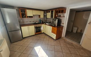 Casa individuala | 349 mp teren | Garaj | Zona Lazaret - Poză 12