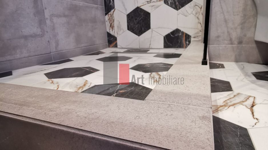 Apartament "COBERTURA", PENTHOUSE "PIATA SPANIEI", TERASA 63 mp, CONSOLIDAT 1978 - Poză 39