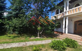 Casa tip conac, teren 4000 mp, finisaje deosebite, garaj, Prahova - Poză 2