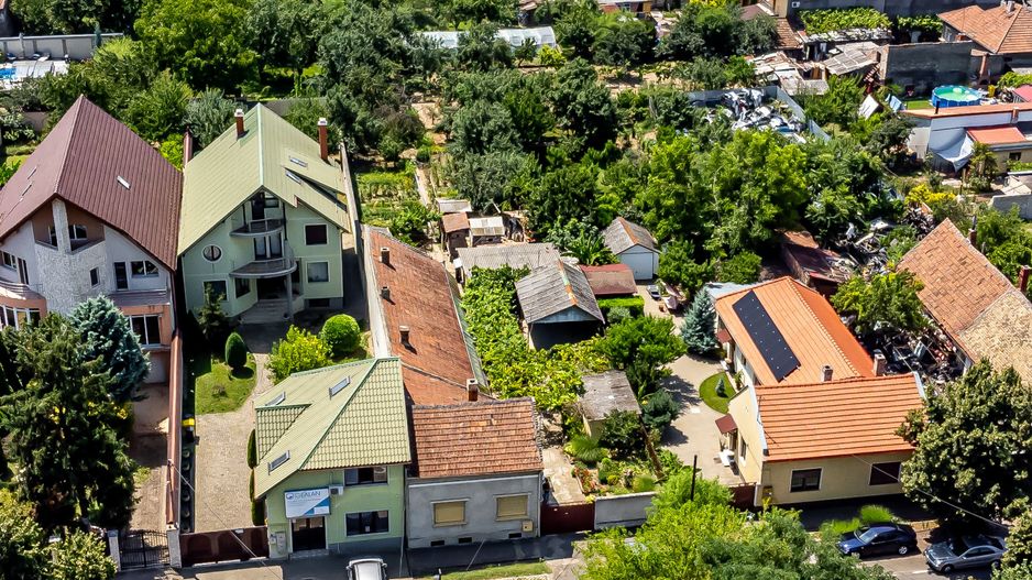 PRET NOU!!! Casa in Parneava - Poză 10