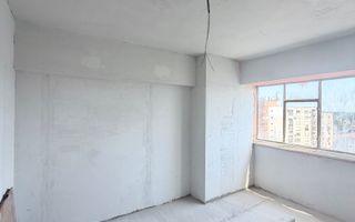 APARTAMENT SPATIOS CU VEDERE PE 2 PARTI - Poză 3