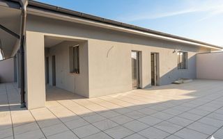 Penthouse de vanzare cu terasa de 94 mp - Poză 4