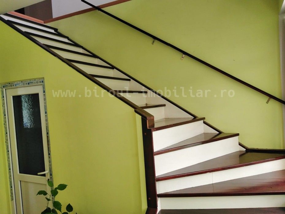 Vânzare Vilă P+1+Pod+Beci – Ideală pentru 2 Familii – Constanța, Km4 - Poză 4