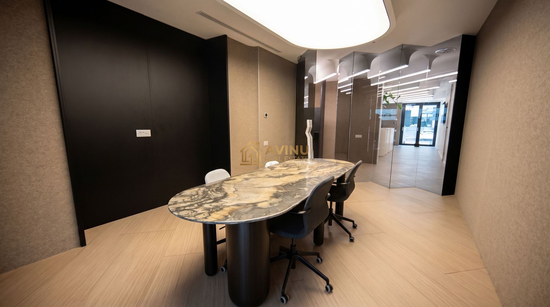 Spațiu Comercial Versatil 356mp în Cortina North | 0% Comision - Poză 4