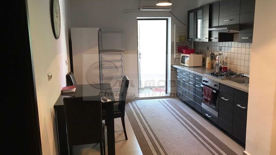 Apartament decomandat cu 3 camere - 70mp, central - 550€ - Poză 4