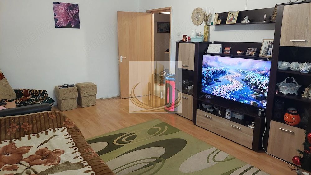 Apartament cu 4 camere Et. 1 Calea Lipovei - Poză 1