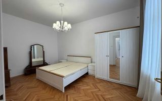 Apartament 3 camere ultracentral | Etaj 1 | Bloc tip vilă | Grădină și parcare - Poză 1