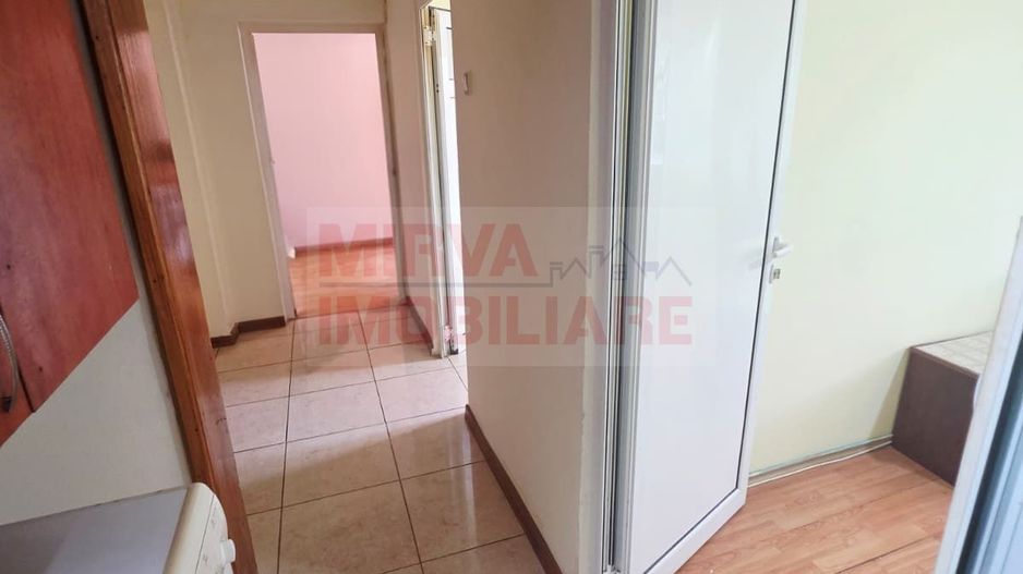 Vanzare apartament 2 camere decomandat, Malu Rosu, parter inalt - Poză 16