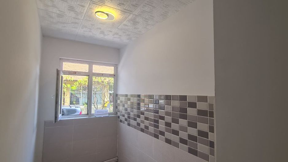 Apartament 2 camere 40 mp parter - locuinta sau spatiu comercial! - Poză 7