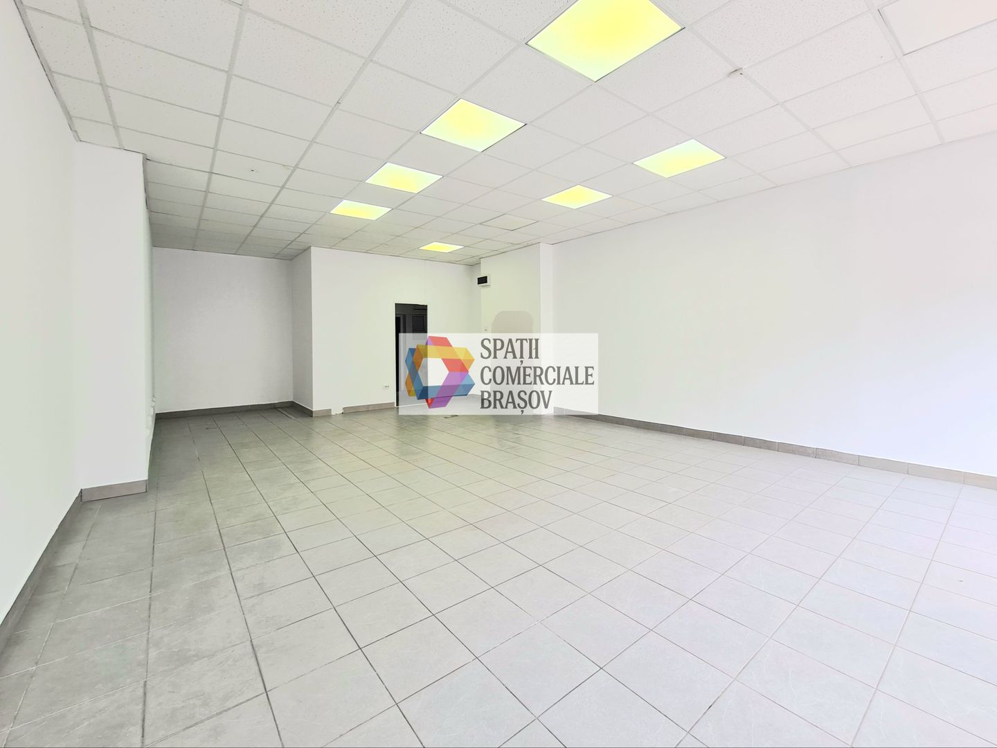 Spatiu comercial de închiriat, Brasov - 66 mp -  Spatii-comerciale-brasov.ro - Poză 1