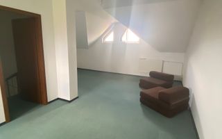 Casa de vânzare/închiriere zona Lunei - Poză 27