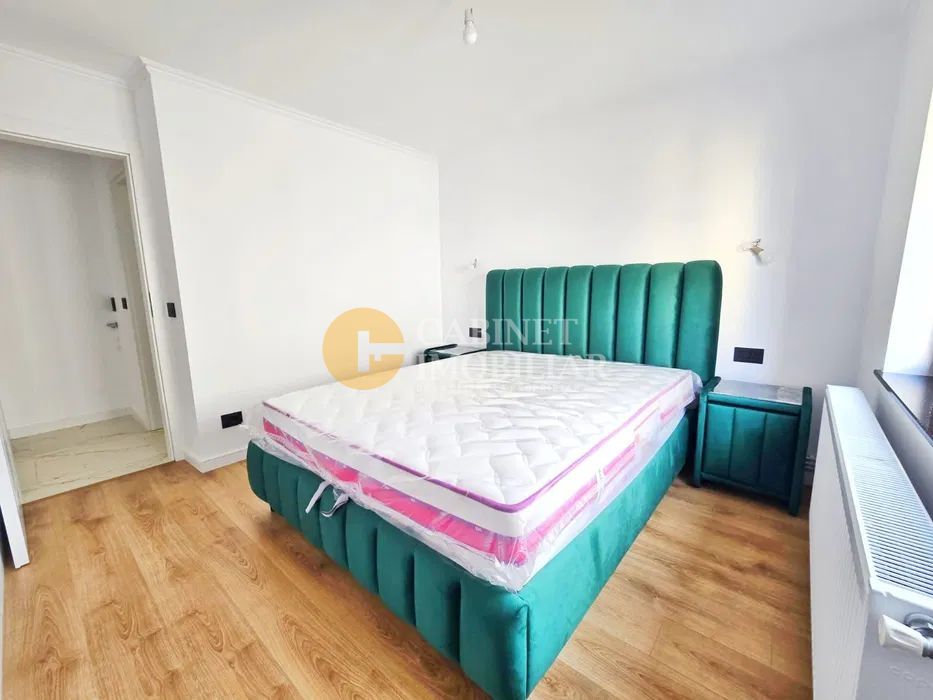 Chirie - 3 camere - Centru - Poză 1