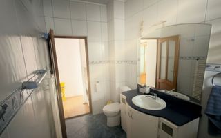 Apartament spațios, mobilat modern, cu parcare și garaj– zona Câmpului - Poză 12