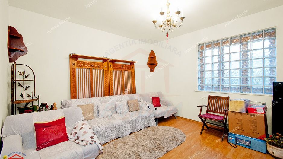 Vila cocheta, situata in centrul istoric al orasului - Poză 4