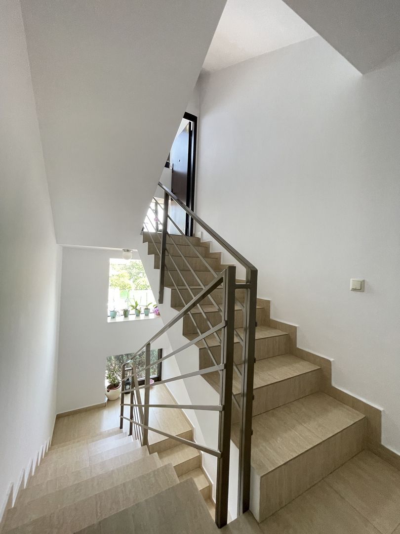 ANDRONACHE - Mentiunii | 3 camere 120mp + terasa 110mp bloc 2009 - Poză 7