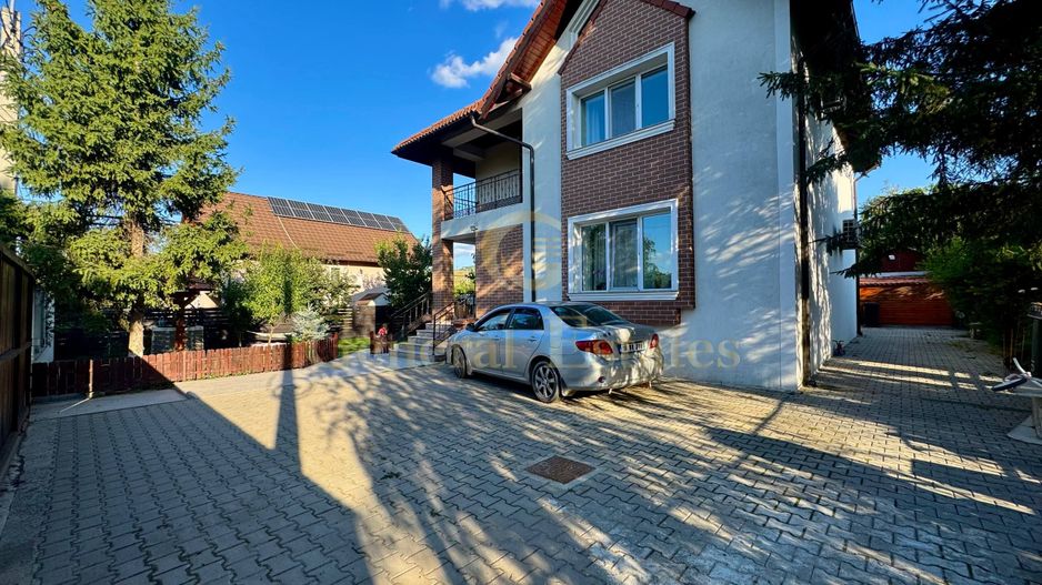 Vânzare Casă  D+P+E - 230 m.p. - Bucium - Poză 5