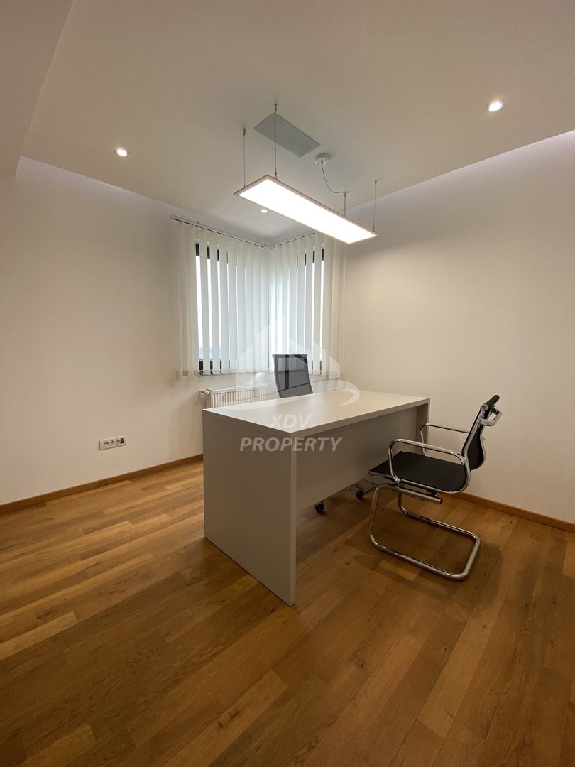 Spatiu de birouri  219mp utili , mobilat complet, Sibiu, D. Stanca - Poză 13