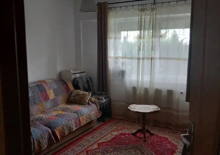 BRASADAS vinde ap 3 cam etaj 2/4 Carpati 2. - Poză 5