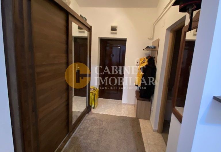 Cug Etaj 3 cu Pod Apartament cu 1 camera 45 mp - Poză 5