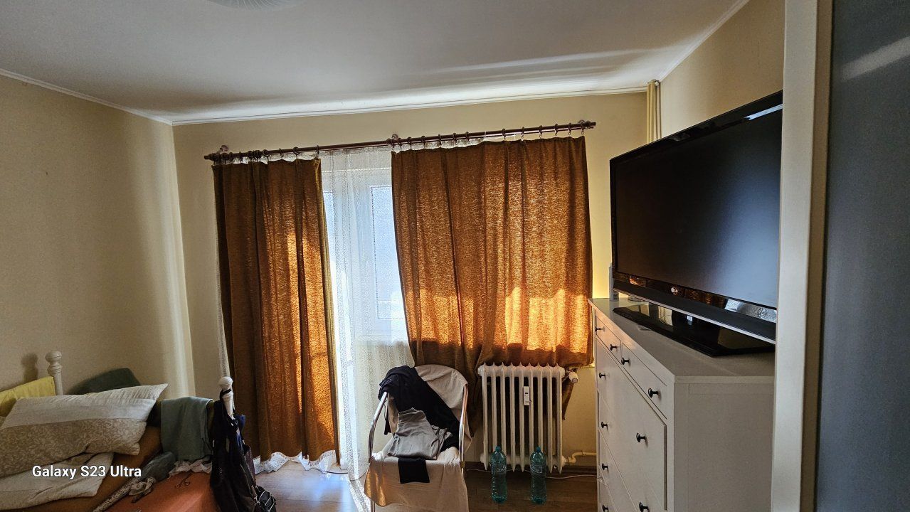 Apartament 4 Camere , et.3/4, Berceni-Racovita - Poză 5