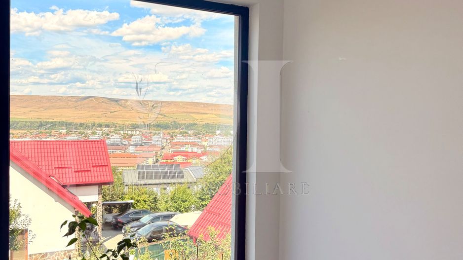 Casa la cheie / 4 camere / Zona Eroilor - Poză 23