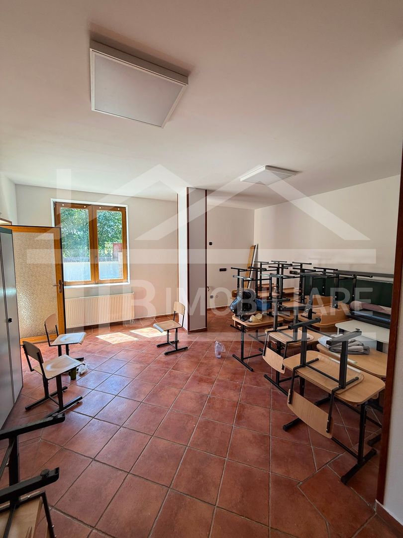 Casa individuala, 10 camere, 753mp, Zona Sancraiu de Mures - Poză 20