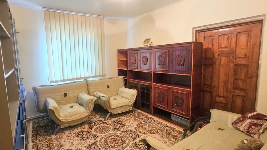 Casa la sol cu teren 1055 mp si livada - Vanatori, Galati - Poză 9