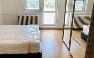 Apartament spațios cu 4 camere, vedere spectaculoasă către Palatul Parlamentului - Poză 15