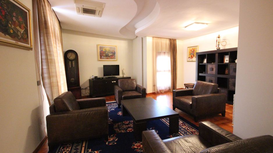 Casa pretabila birouri, camin de batrani - Poză 96