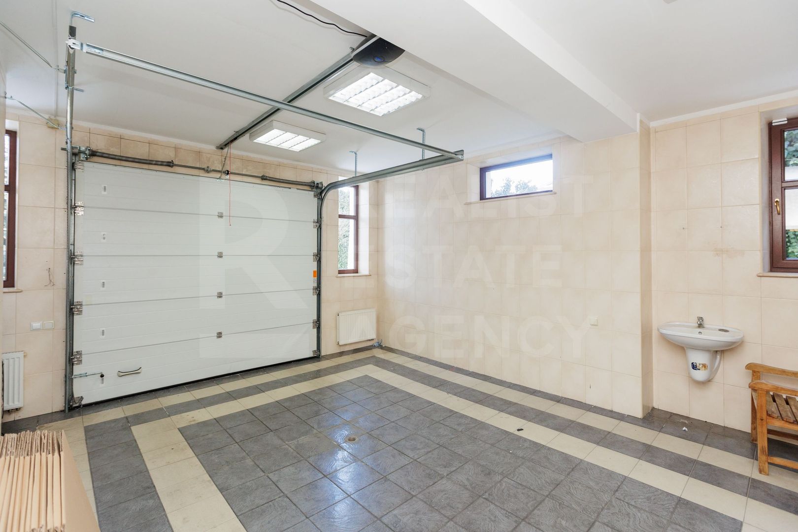 Chirie, casă, 3 nivele, strada Frumoasa, Centru - Poză 28