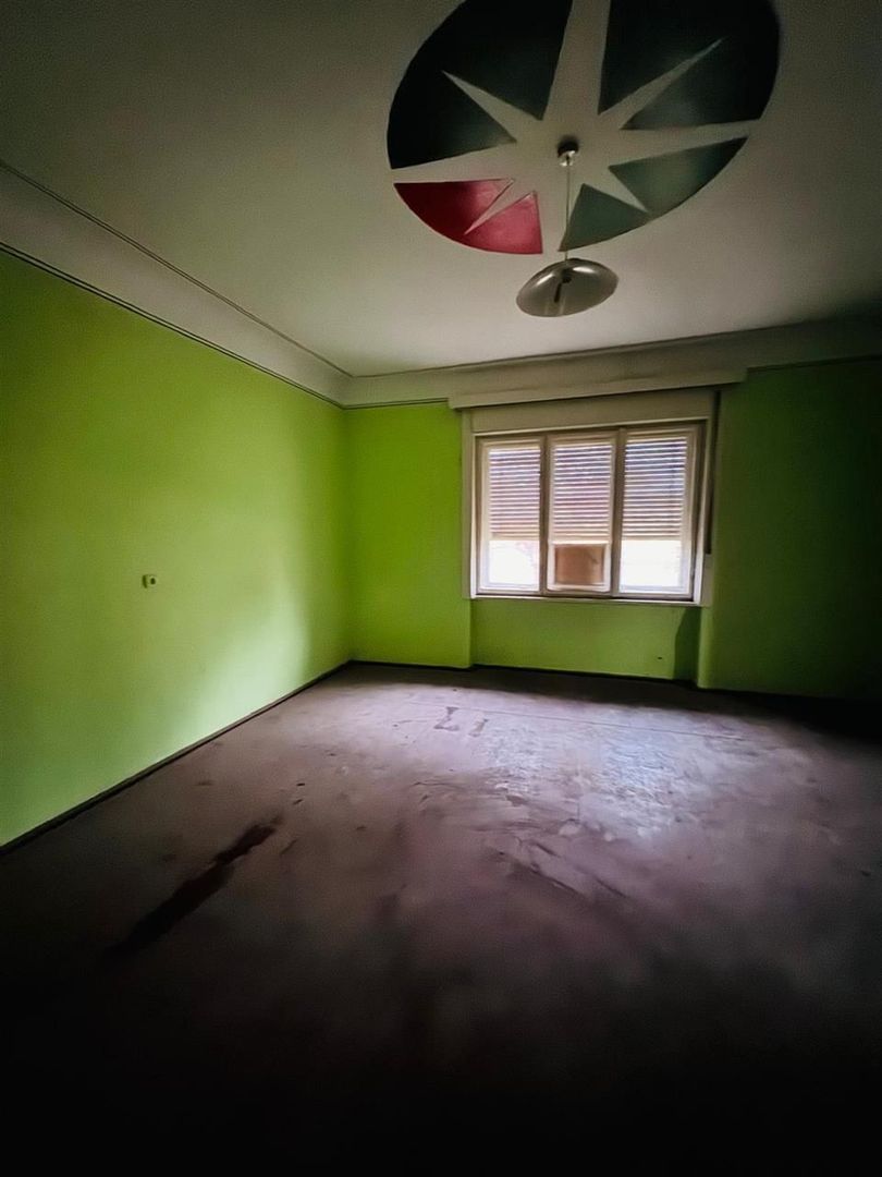 Casa Diosig + Cinematograf si teren - Poză 3