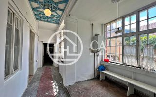 Apartament 2 camere de vânzare la curte comuna în zona Ultracentrală - Poză 1