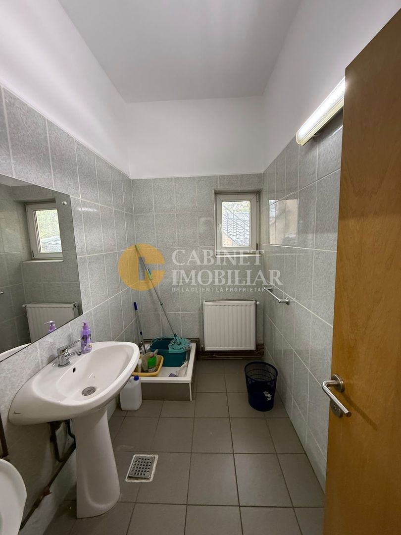 4 CAMERE DECOMANDAT--ETAJ 1--BLOC TIP VILA--PIATA UNIRII - Poză 9