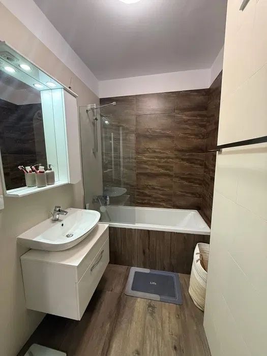 GARSONIERA DRUMUL TABEREI, CENTRALA PROPRIE, PARCARE, METROU 5 MINUTE - Poză 4