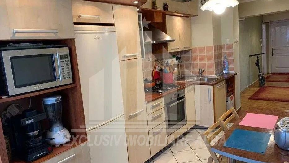 Apartament cu 3 camere decomandate, Centru - Poză 7