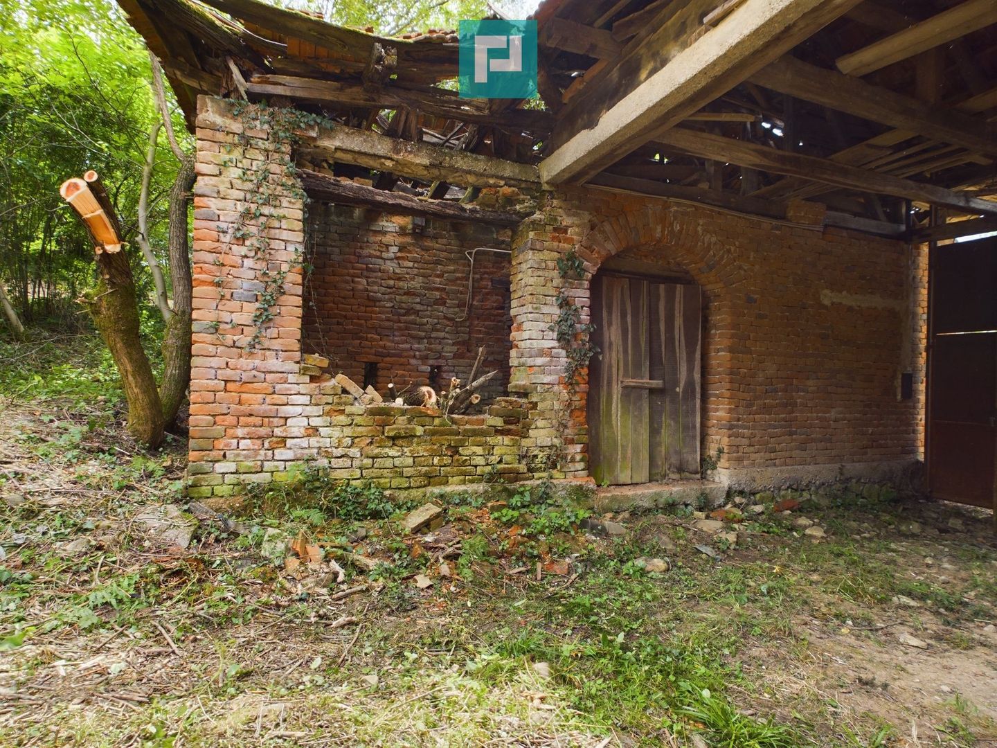 Loc de casă cu construcție în Dezna! - Poză 7