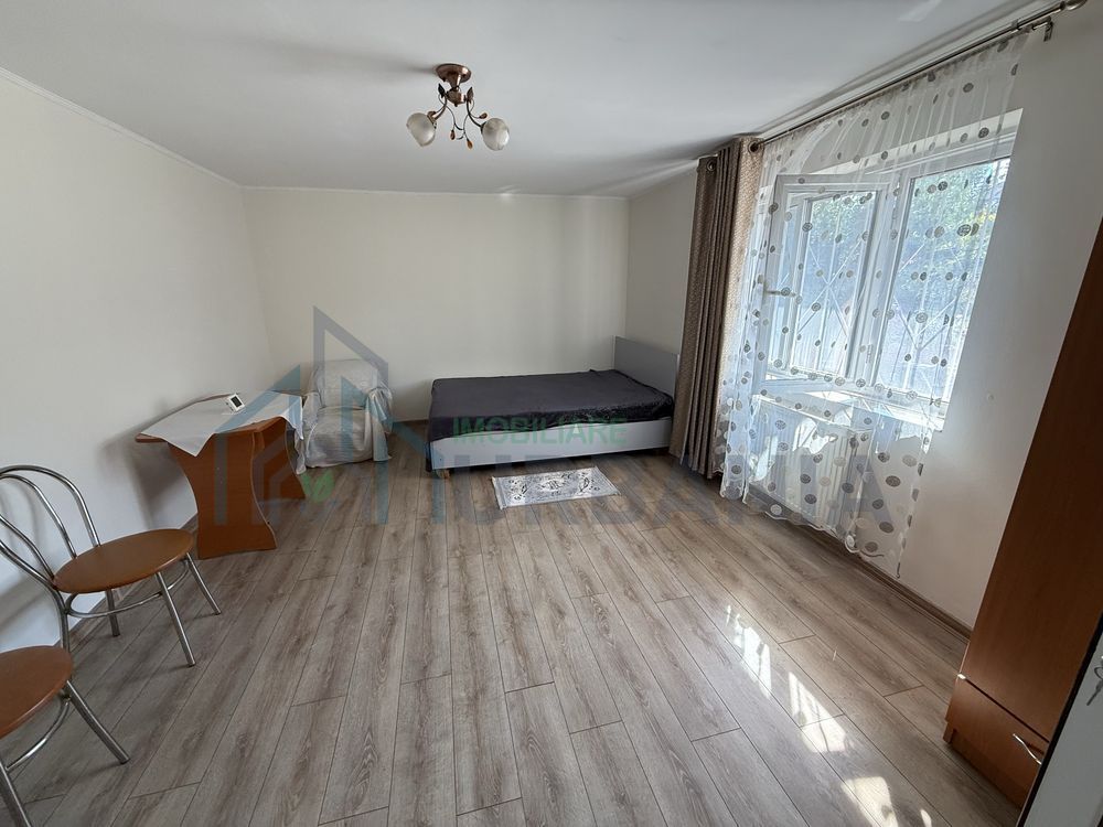 Casa cu o cameră, mobilată și utilată, de închiriat în Valea Adâncă - Poză 4