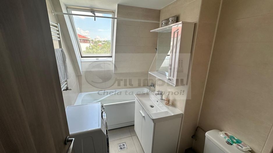 Apartament 2 camere decomandat – Podu de Piatră, Central – 100.000 € - Poză 5