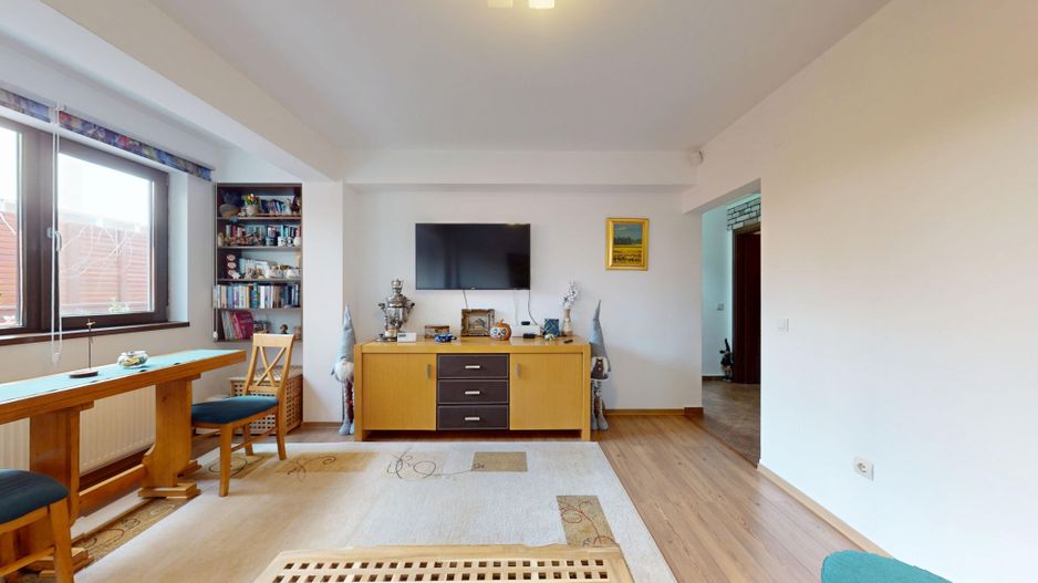 Apartament 4 camere + curte proprie Locatie excelenta – Brancoveanu - Poză 4