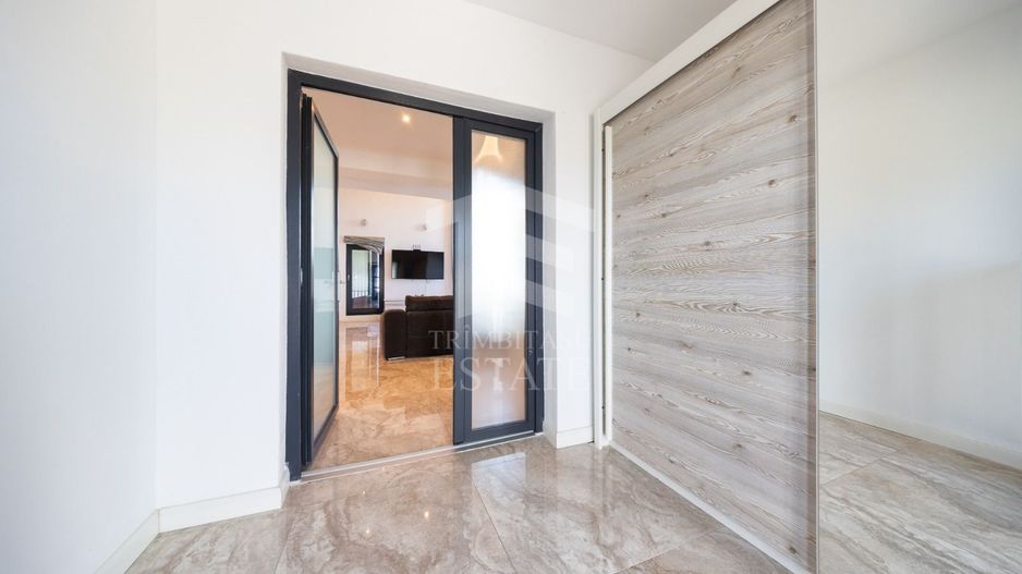 Sanpetru ,Subcetate-Casa 4 camere,3 bai+480 mp teren - Poză 4