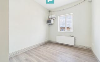Clădire P+E cu parcare si platformă betonată 700mp - Poză 2