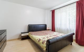 Casă de vânzare Tâncăbești cu grădină, aproape de lac - Poză 8