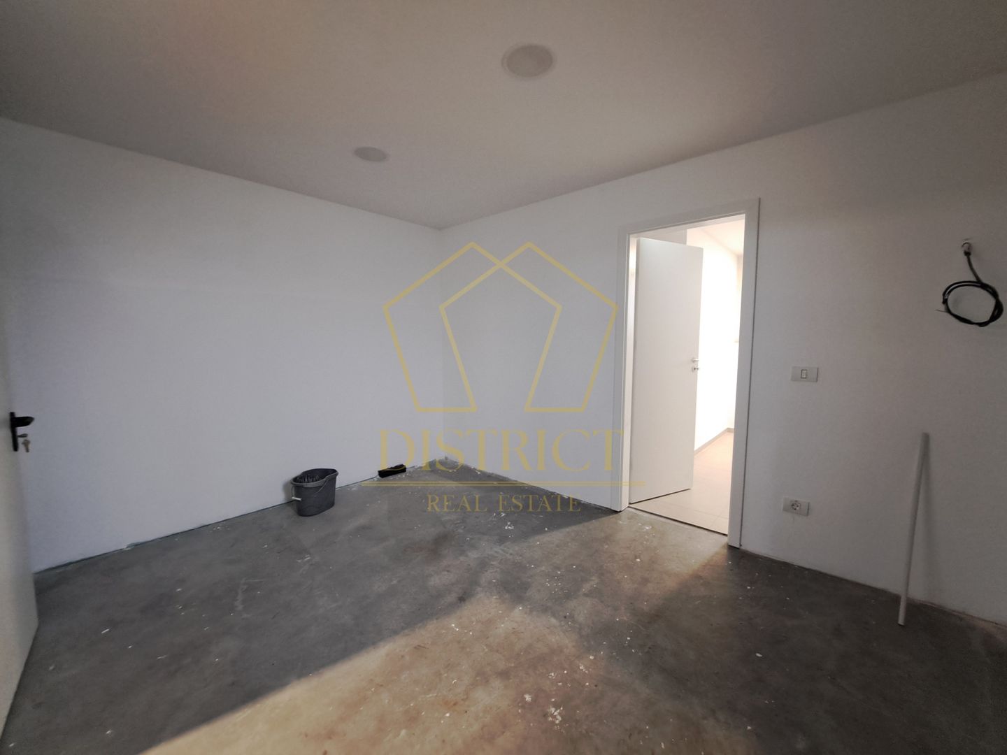 COM 0% Hale servicii, birouri și depozitare de inchiriat  | Aeroport - Poză 13