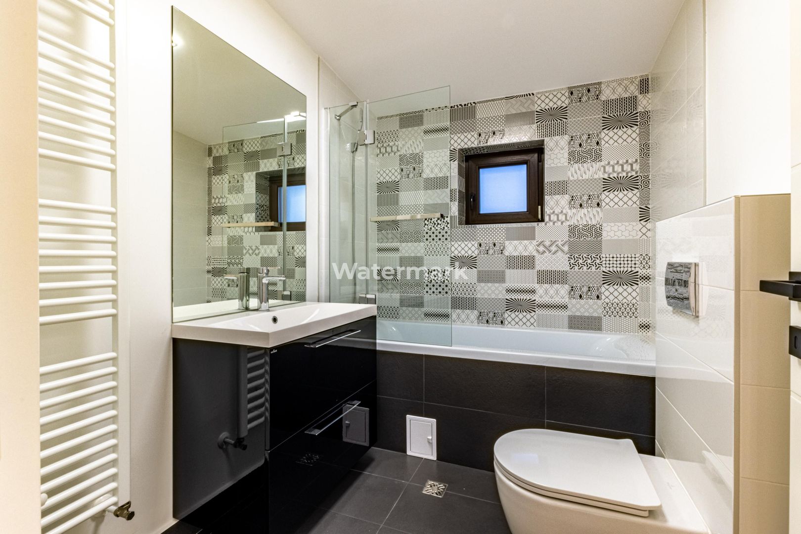 Apartament cu 4 camere de închiriat în zona Alexandru cel Bun - Poză 18