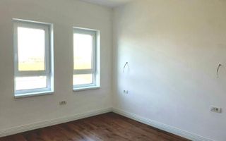 Triplex cu 4 camere,  in vatra satului - toate utilitatile - Sacalaz - Poză 9