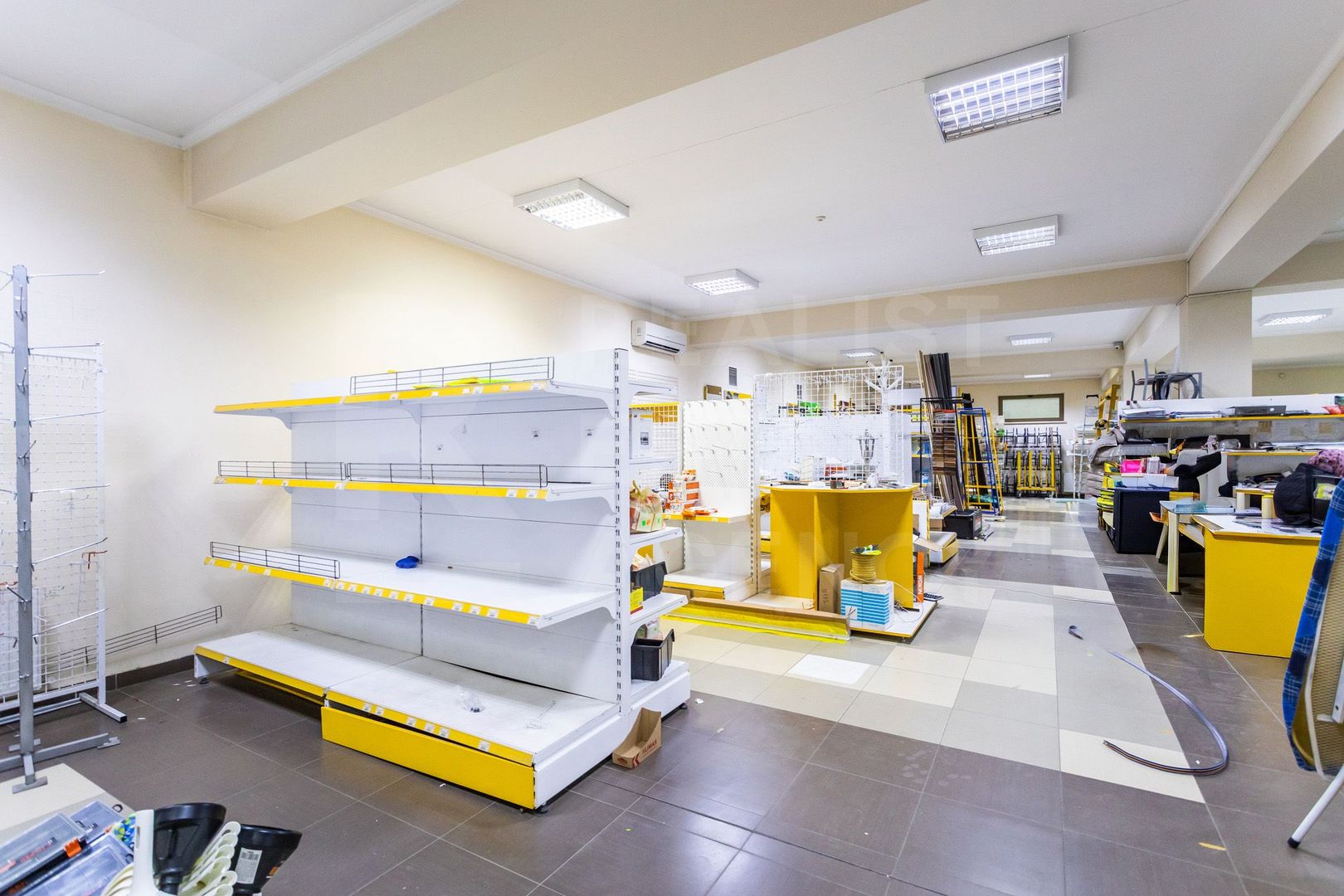 Chirie, spațiu comercial, 460 mp, str. Ștefan Vodă, Vatra - Poză 6