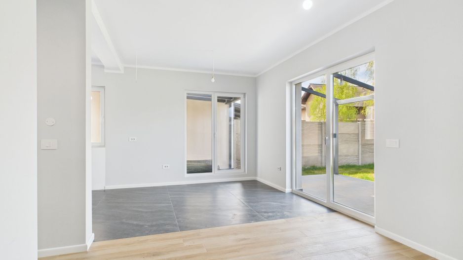 Casă Nouă si Modernă în  Remetea Mare - Poză 2