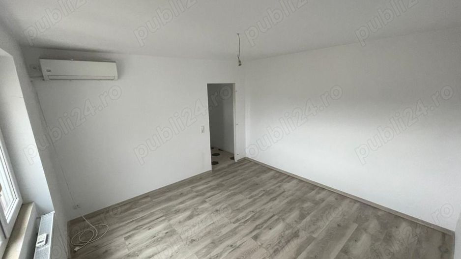 Ag BRASADAS vinde apt 2 cam Botizului 60 mp etaj4. - Poză 1