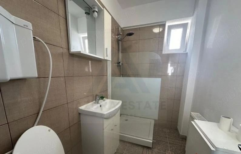 Garsoniera 37 mp balcon etaj 3 cu lift zona Mihai Viteazu - Poză 7